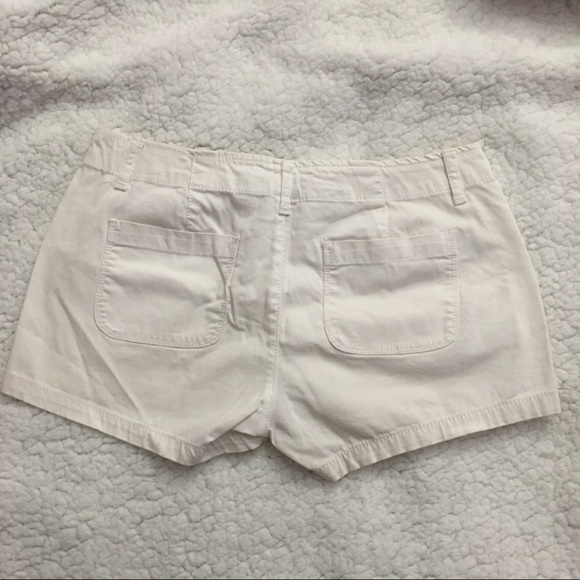 Arizona Jeans co. White Shorts - Picture 2 of 3